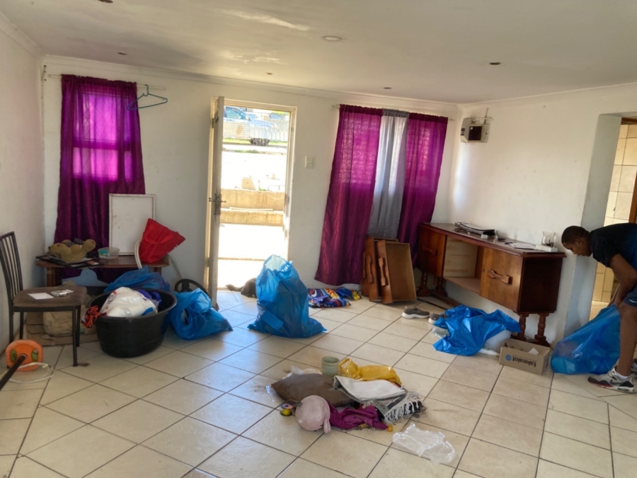 4 Bedroom Property for Sale in Algoa Park Eastern Cape